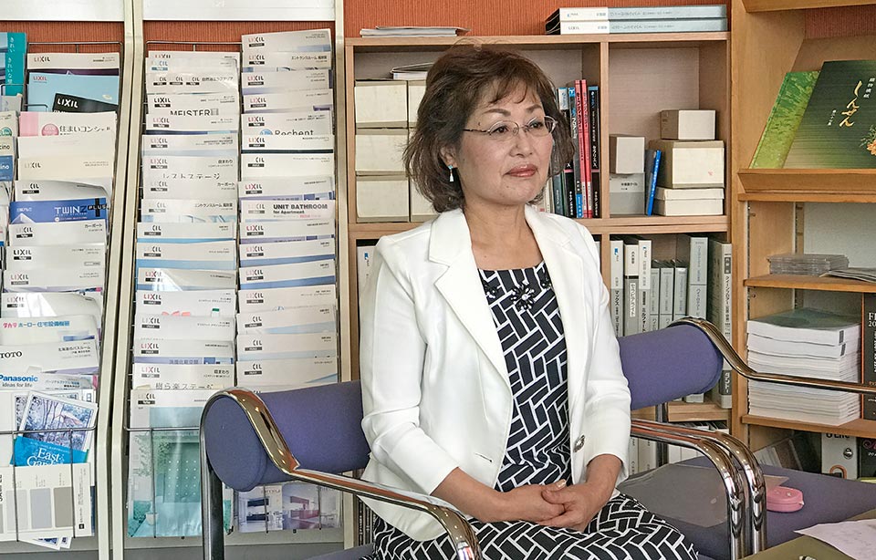 (有)郷成ホーム 代表取締役　中泉 克子